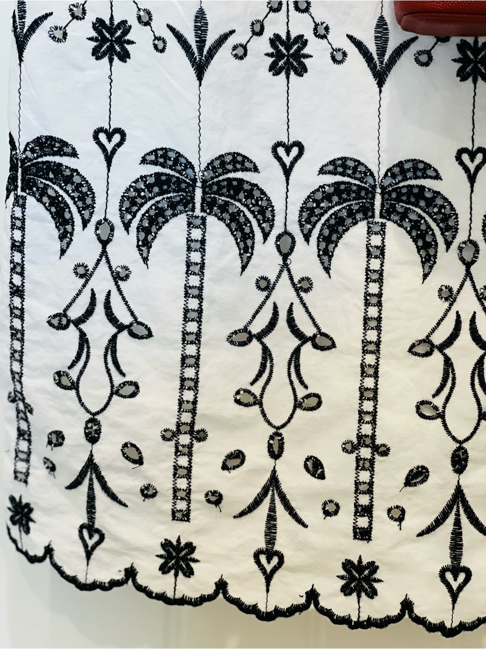 London Times 100% Cotton White with Black Embroidered Detail Midi Dress - Picture 8 of 8